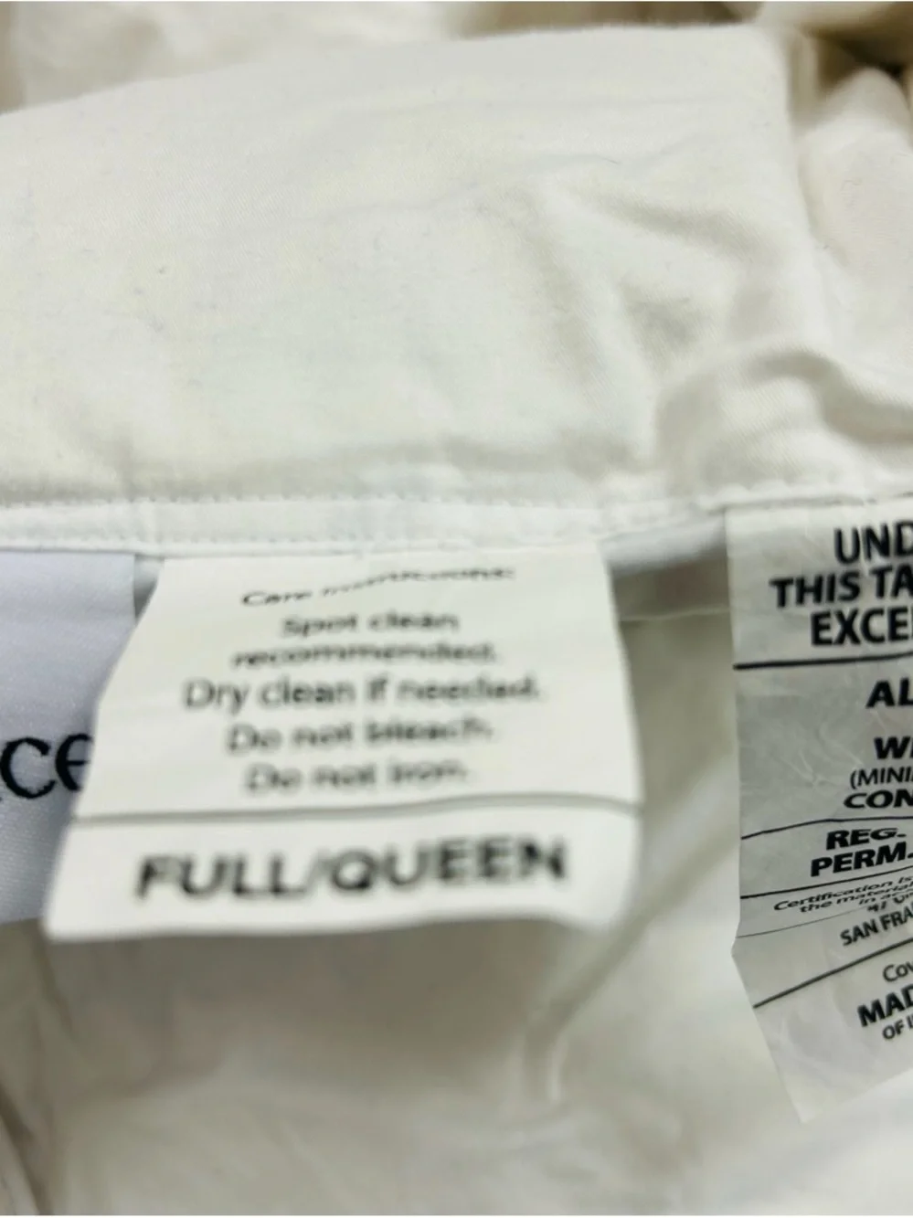 QUINCE Premium Down Comforter Full/Queen 7273 - Picture 4 of 10